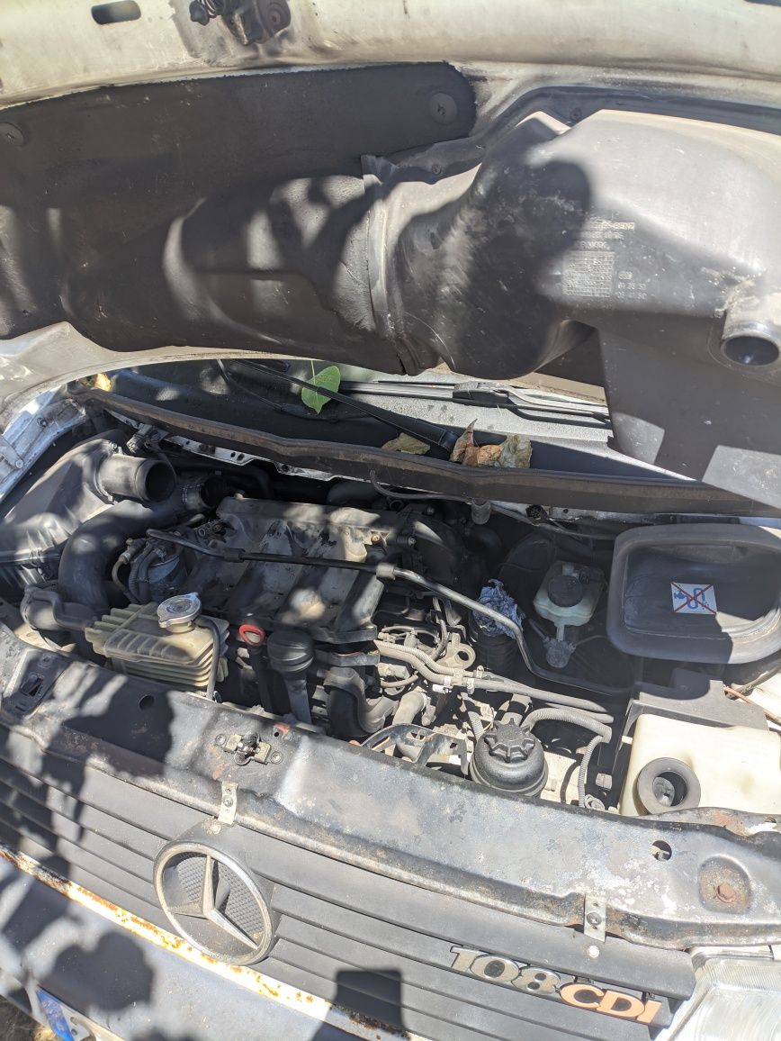 vende-se carrinha mercedes Vito 108cdi