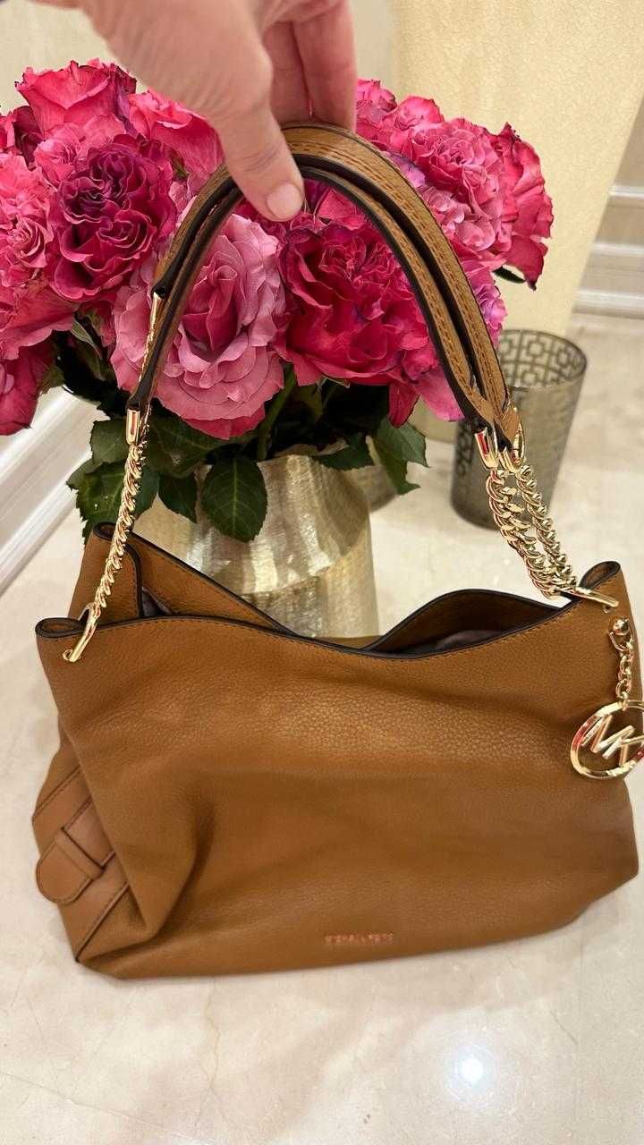 Продам ОРИГИНАЛЬНУЮ красивую сумку MICHAEL KORS (модель Lillie)