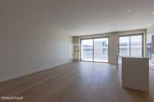 Apartamento T2 – 1ª linha mar Canidelo