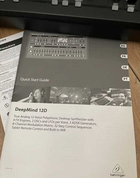 Analogowy syntezator polifoniczny DeepMind 12