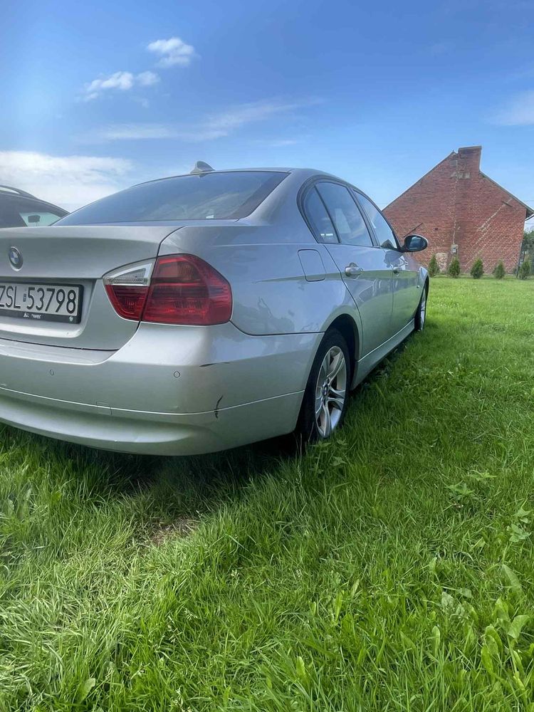 Bmw e90 320i 2006 rok