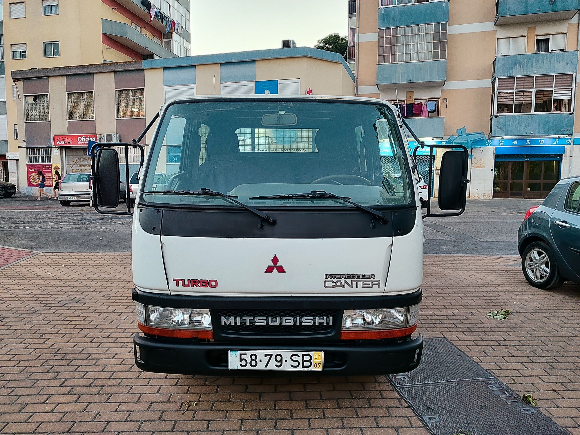 Mitsubishi Canter 3.0D-iD Caixa Aberta