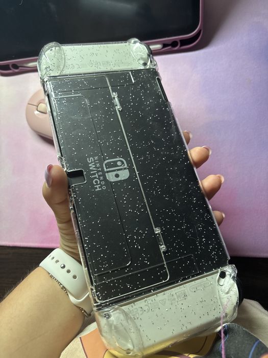 Nintendo switch oled white