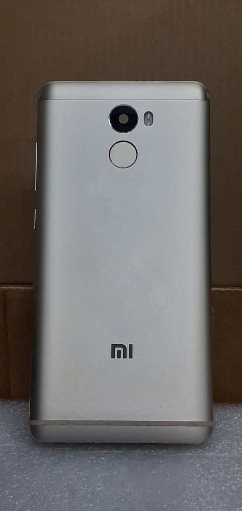 Xiaomi Redmi 4 крышка