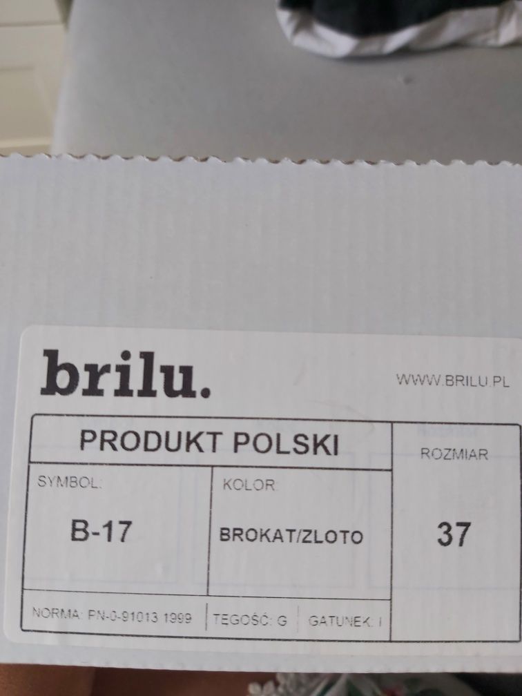 Szpilki brokatowe złote czolenka ślubne 37 Brilu