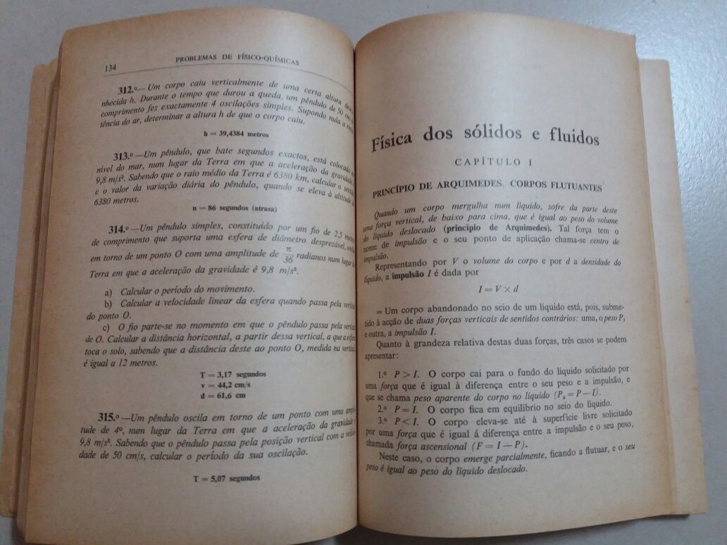 Livro Problemas de Físico-Químicas - Antigo 6° ano - Armando Oliveira