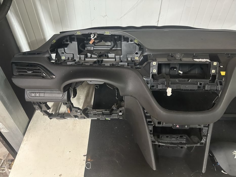 Tablier com airbags peugeot 208