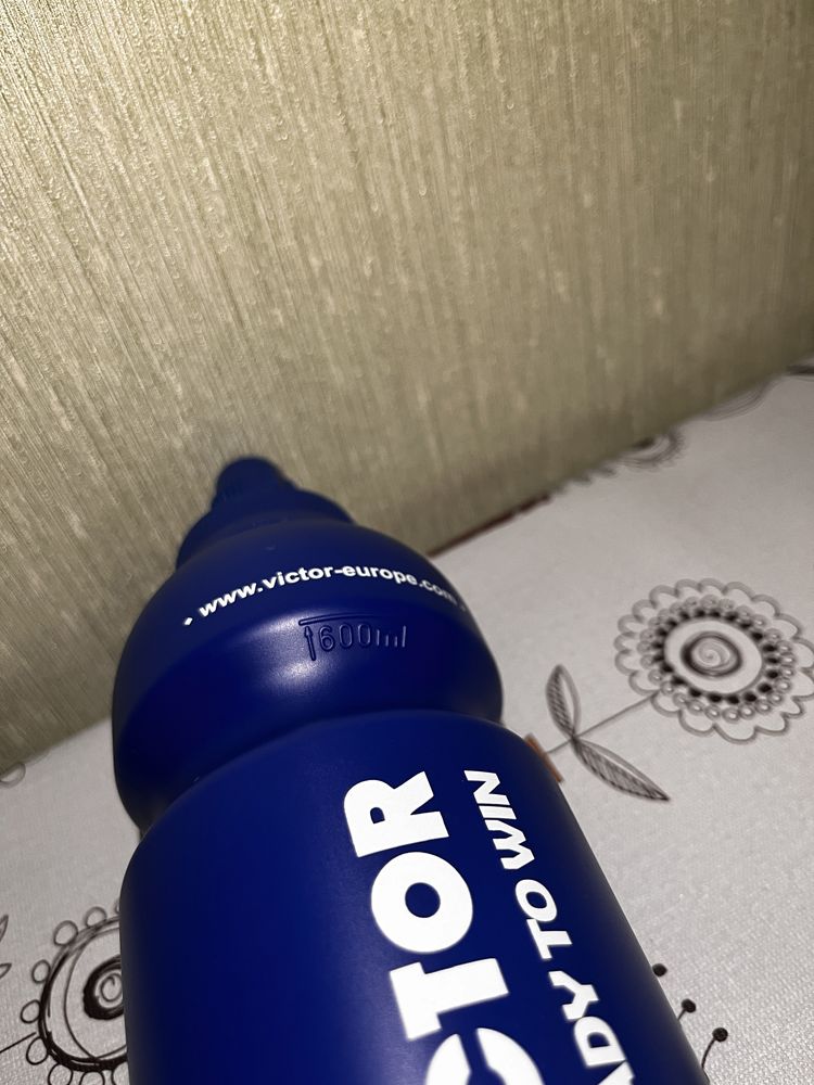Новая спортивная бутылка Victor