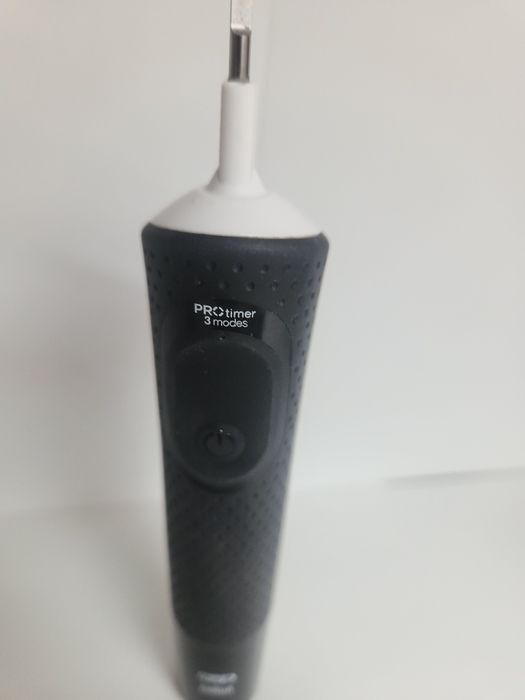 Szczoteczka elektryczna do zębów oral B Vitality