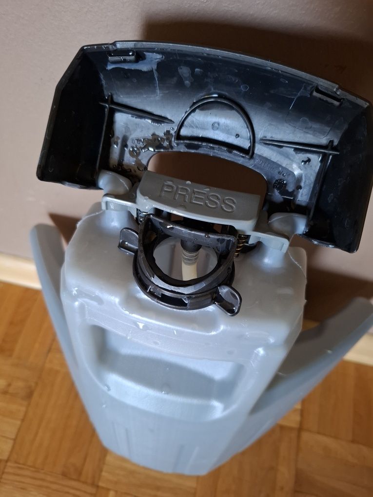 Zbiornik do Karcher Se 4001 i Se 4002. Jak nowy!