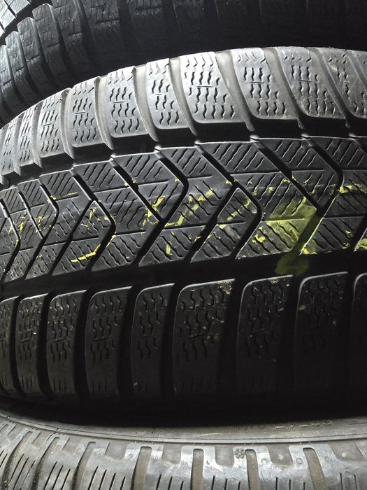 255/40R20 Pirelli Sottozero 3