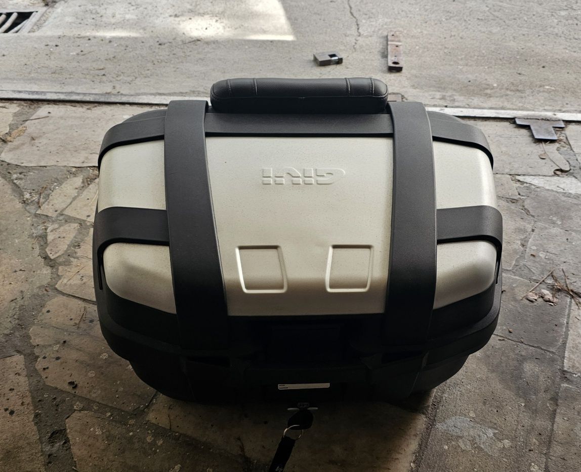 Top case Givi TRK52N e base para Honda Crosstourer