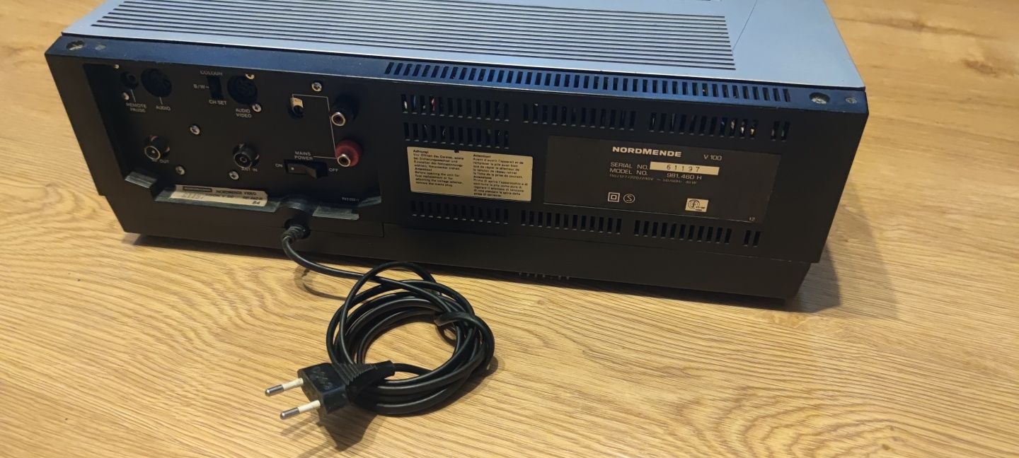 Magnetowid Nordmende Video V100