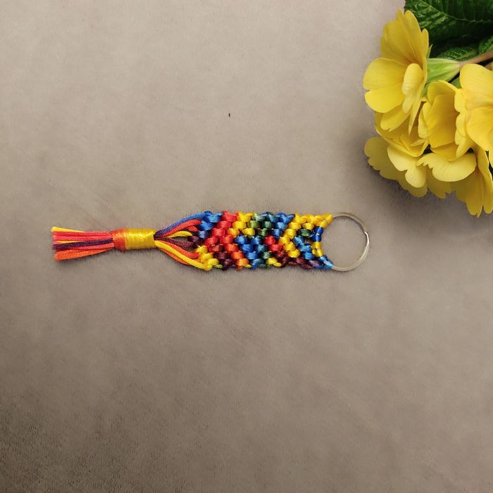 Porta-chaves em Macramé