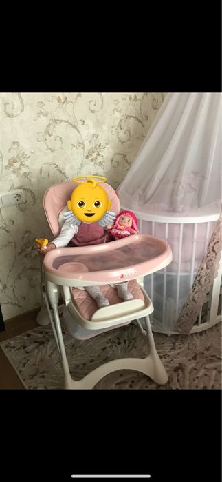 Продам стільчик для годування Carrello Caramel