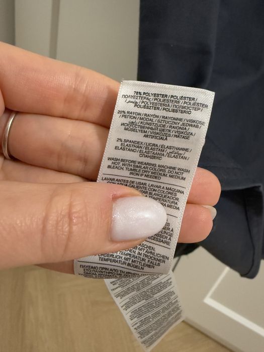 Szara bluza medyczna z dekoltem w serek Cherokee workwear XS/S