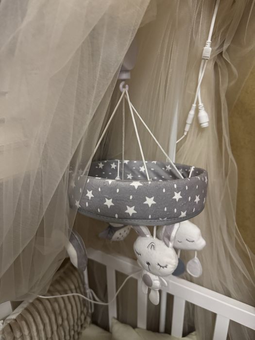 Музичний мобіль на ліжечко