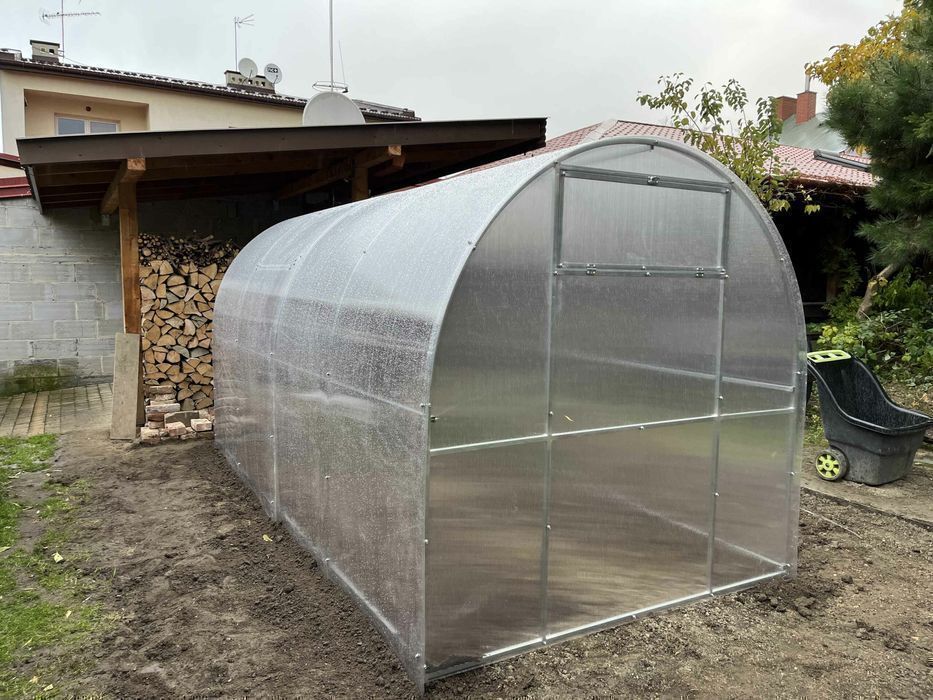 Szklarnia z poliwęglanu Tunel 2,4x2-8m profile 20x20 POLIWĘGLAN 3-6mm