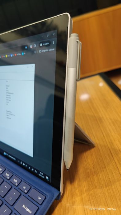 Microsoft Surface Pro 4 1724 Laptop Tablet i5