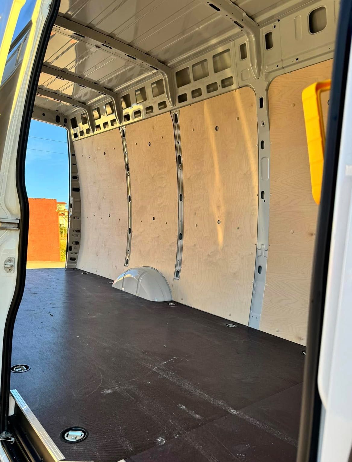 IVECO DAILY 35S18 - HIMATIC - FURGAO H3 L4