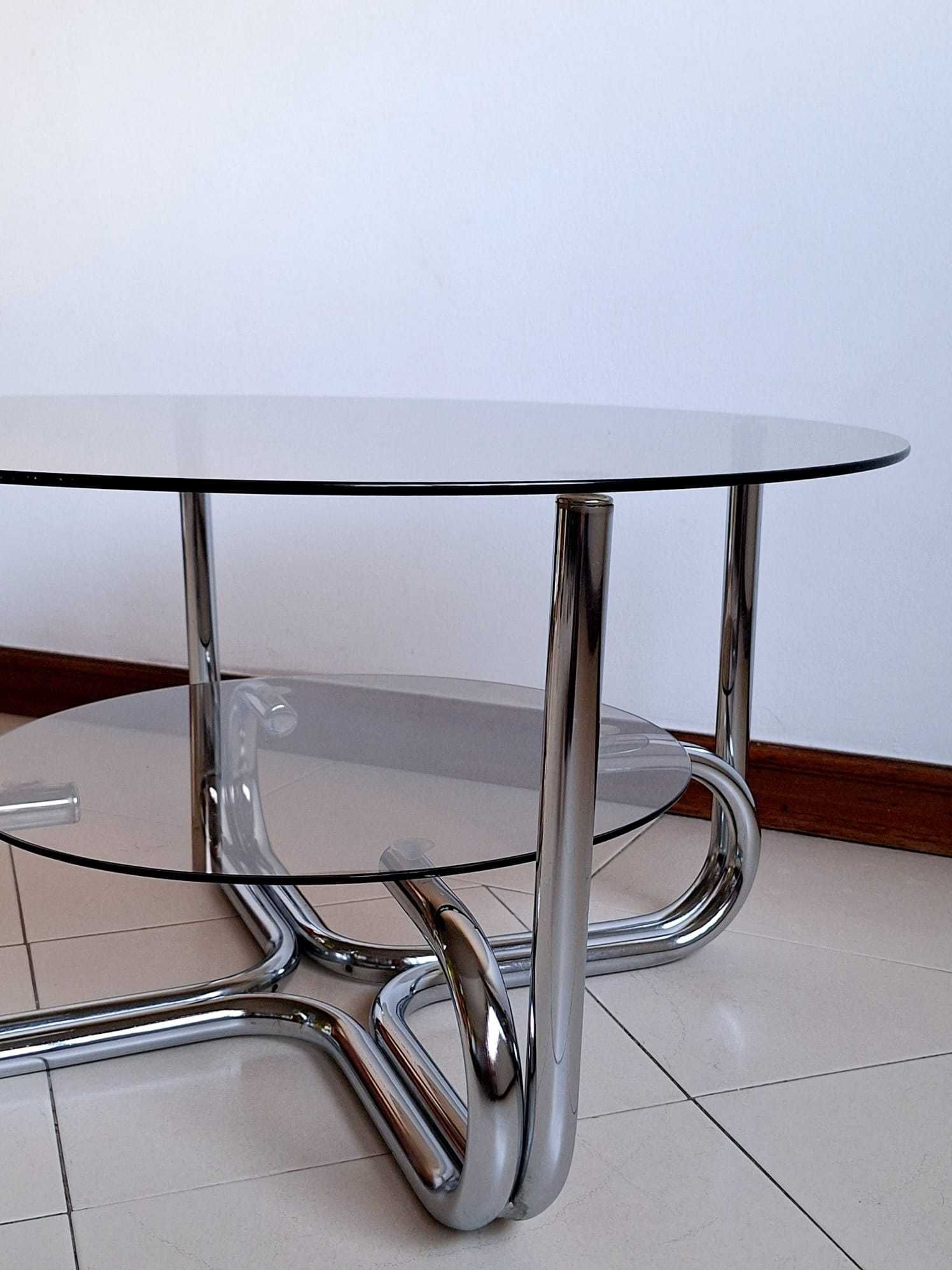 Mesa de centro redonda com 2 vidros. Round Coffee Table With Glasses