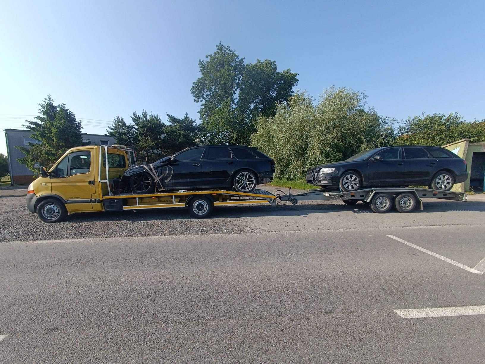 Auto pomoc drogowa autolaweta