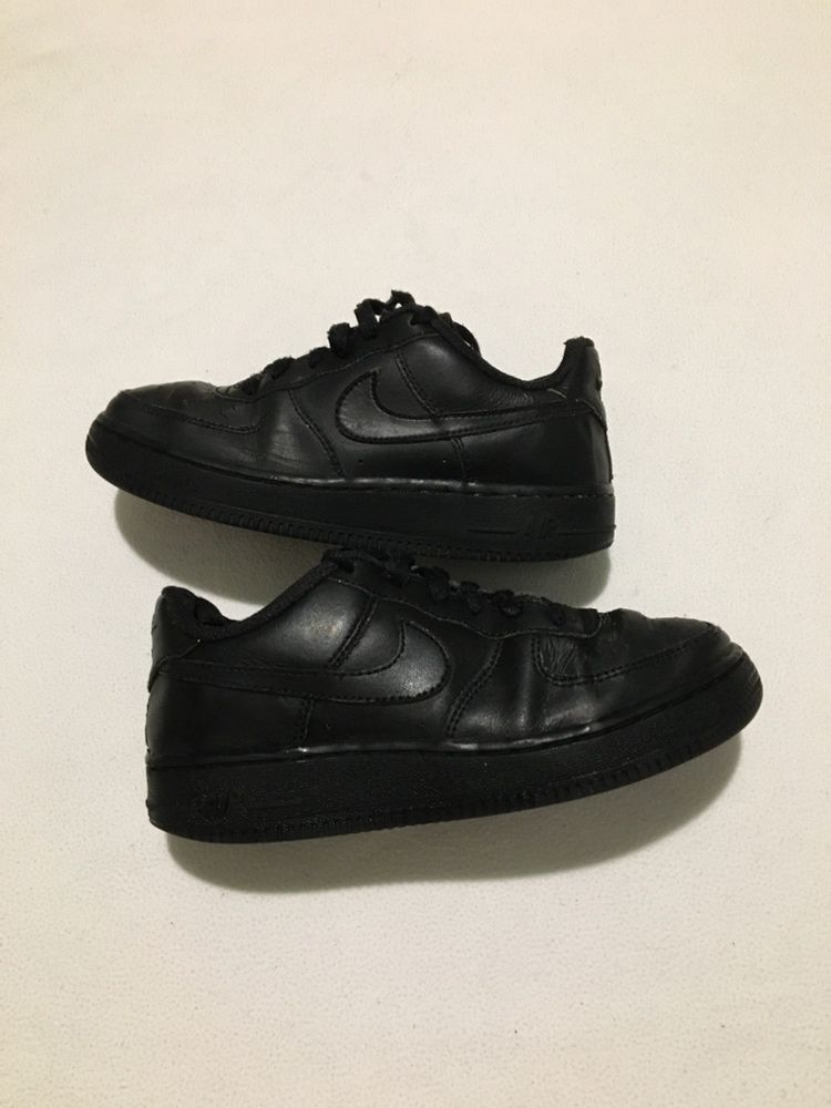 Кроссовки Nike Air Force 1 35,5-36 размер оригинальные черные кеды