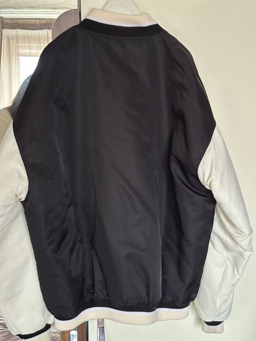 Жіноча куртка бомбер Hugo