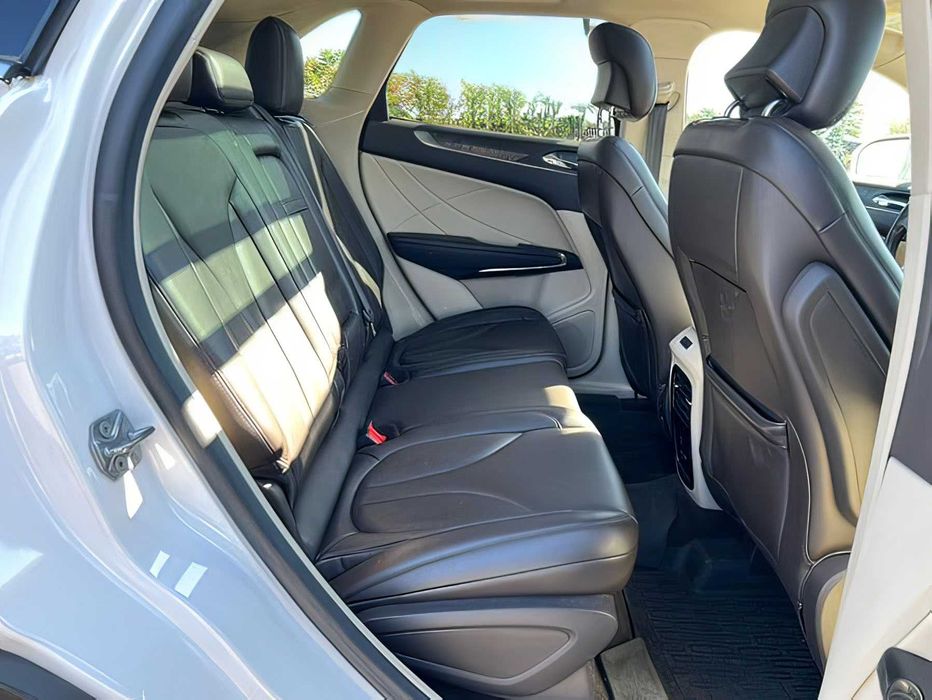 Lincoln MKC      2019