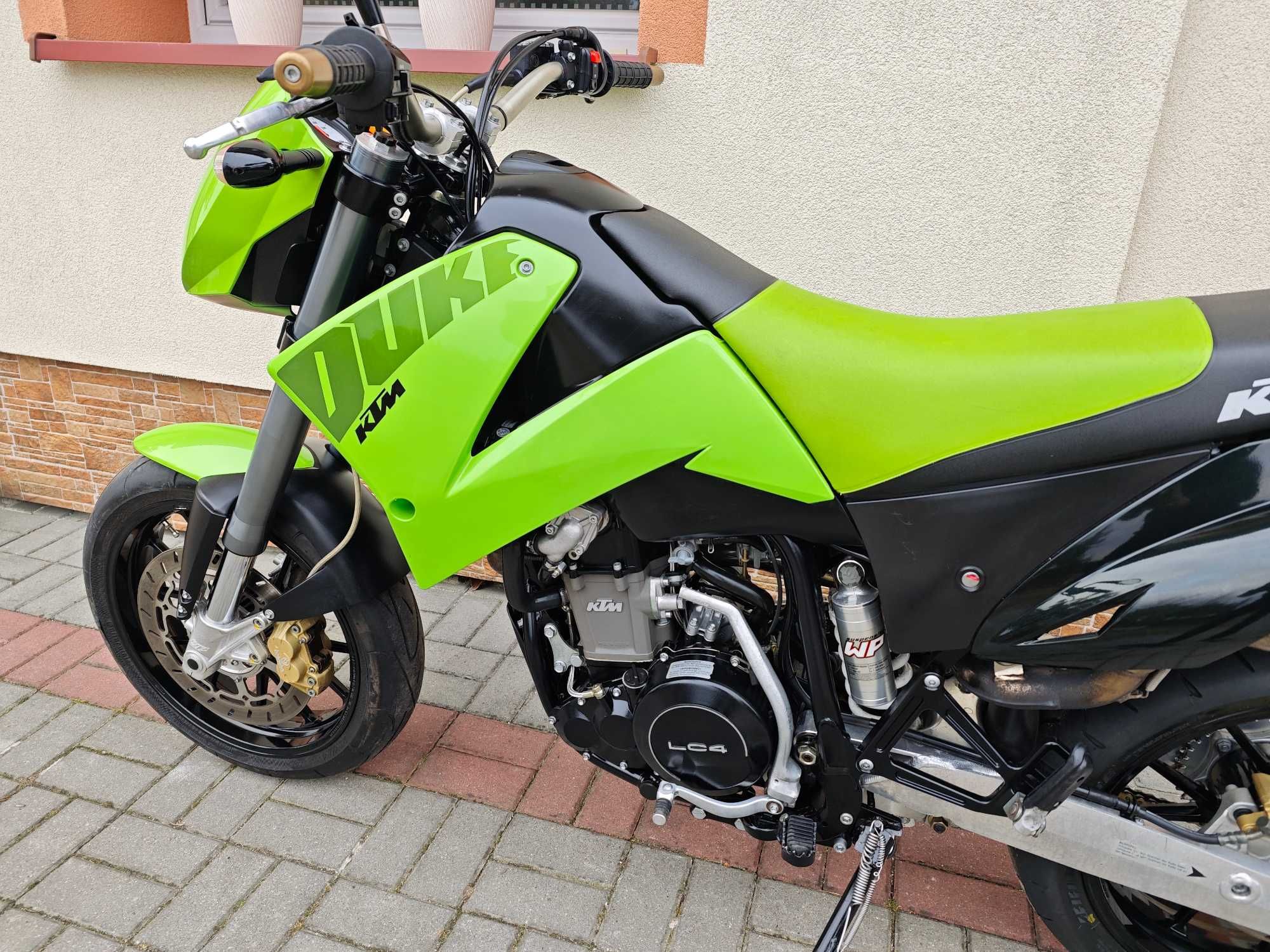 KTM 640 LC4 DUKE II Lime Green Limited Edition Supermoto