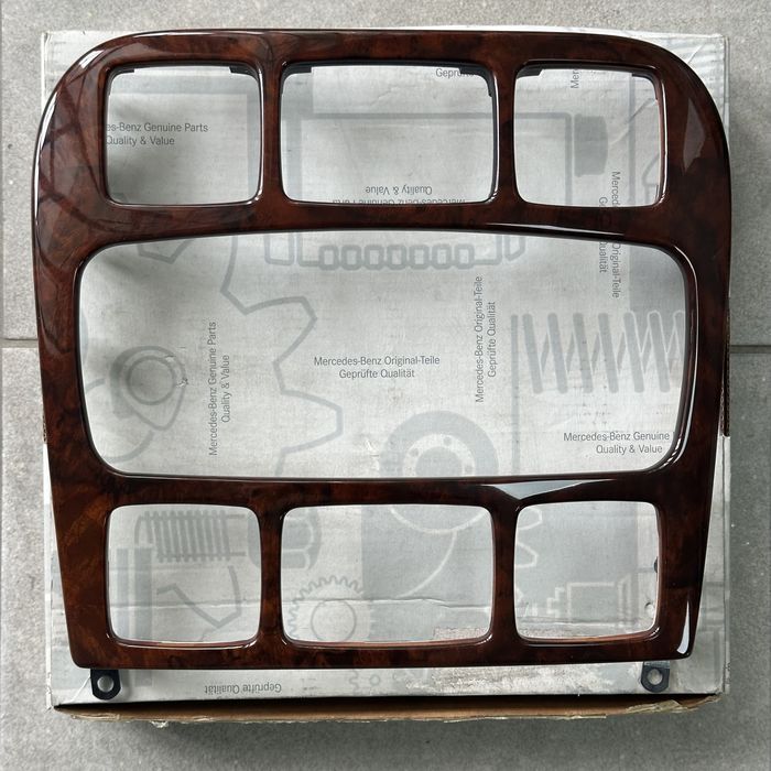 Пнель деревʼяна Mercedes w220 корінь горіха нова зі старих запасів NOS