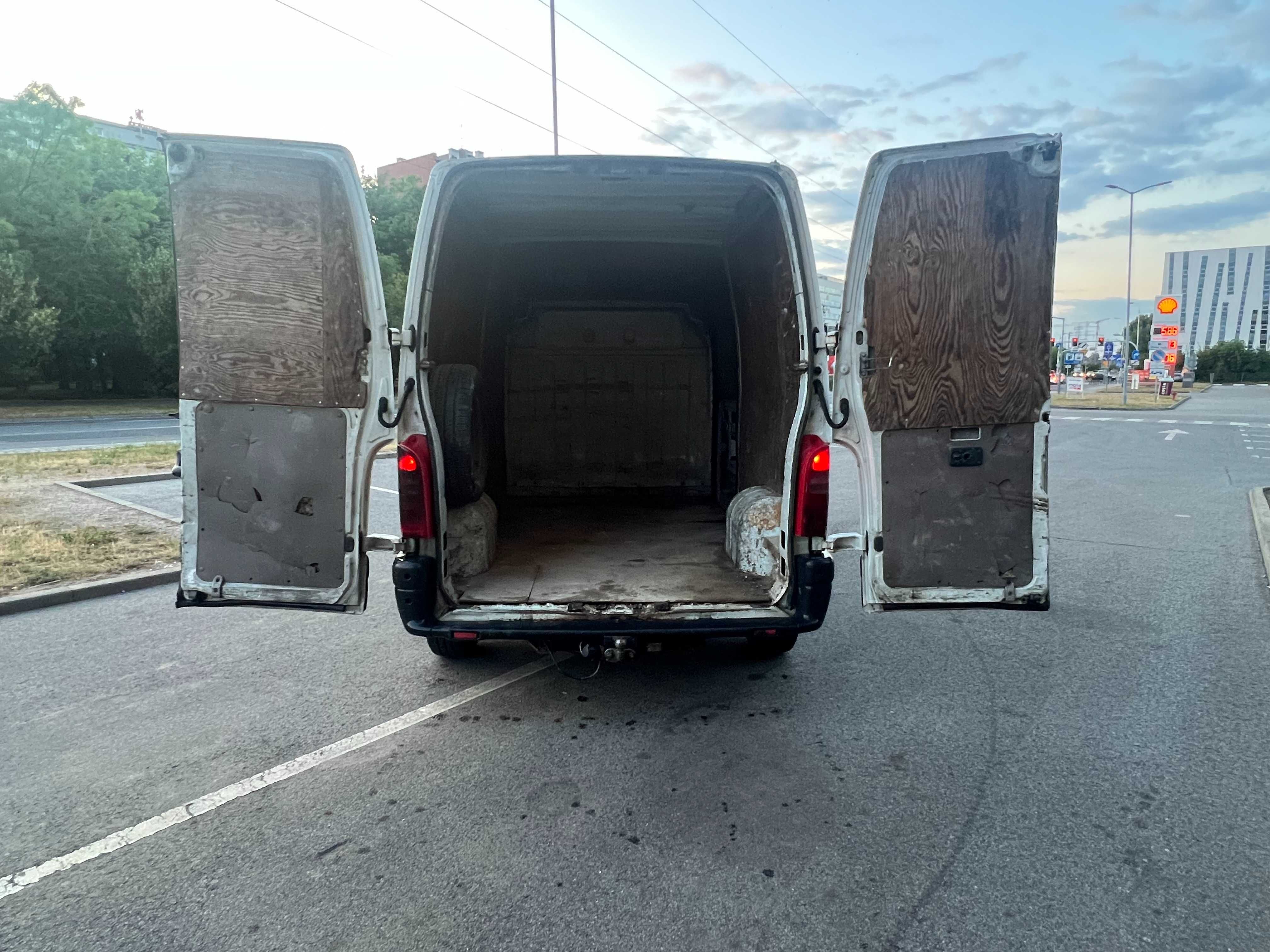 Wynajem Busa Dostawczego Crafter / Master / Ducato