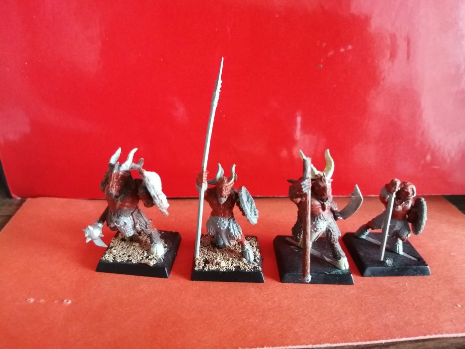 Figurki Warhammer Beastmen Brayherds Gory 9 sztuk cz II