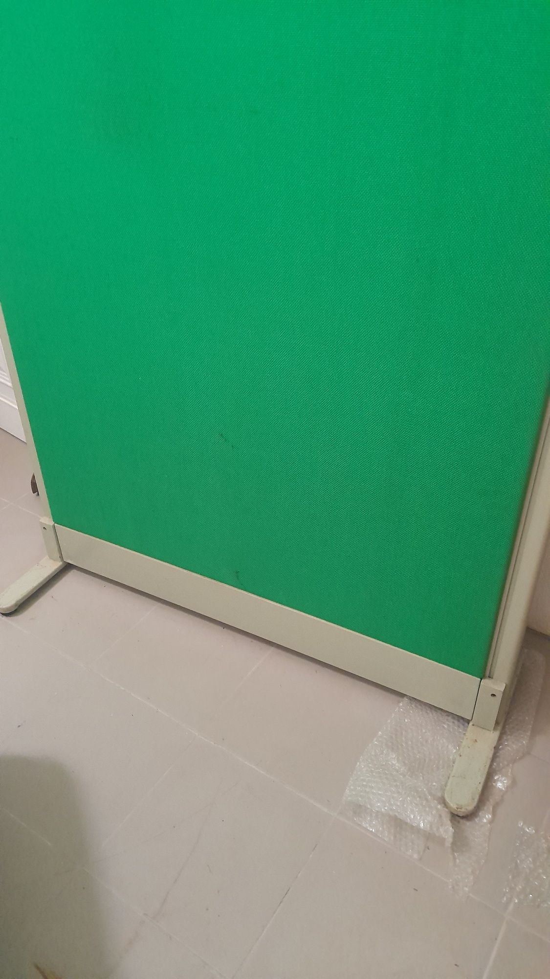 Biombo ou divisória em ferro dupla face