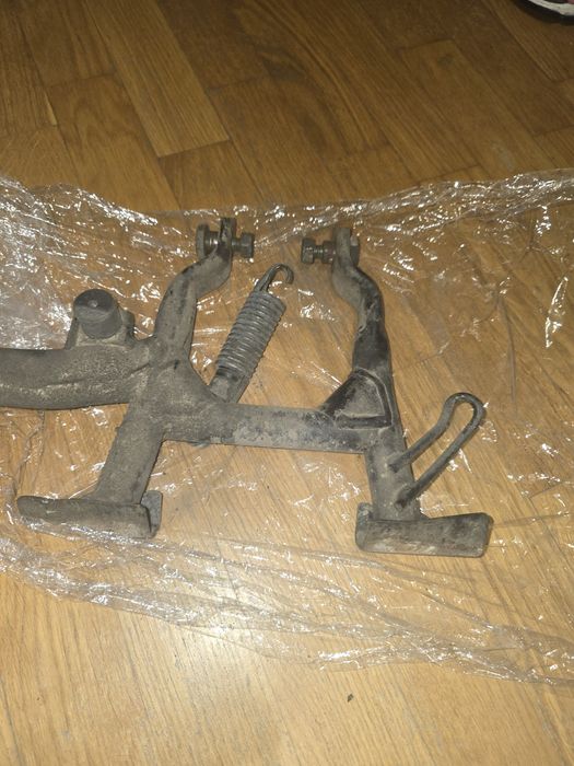 Центральна підніжка Yamaha TDM 900 Оригінальна