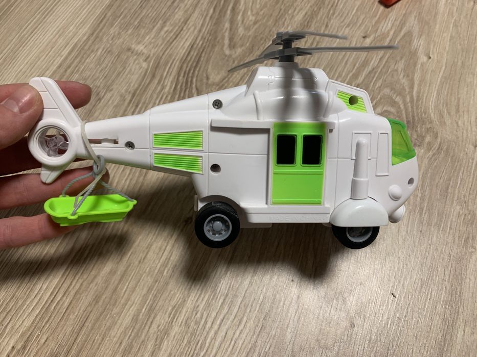 Гелікоптер іграшковий