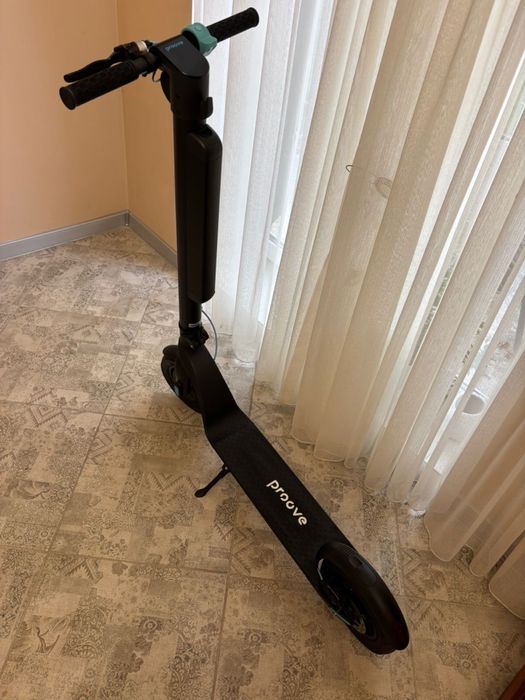 Продам Електросамокат Proove
