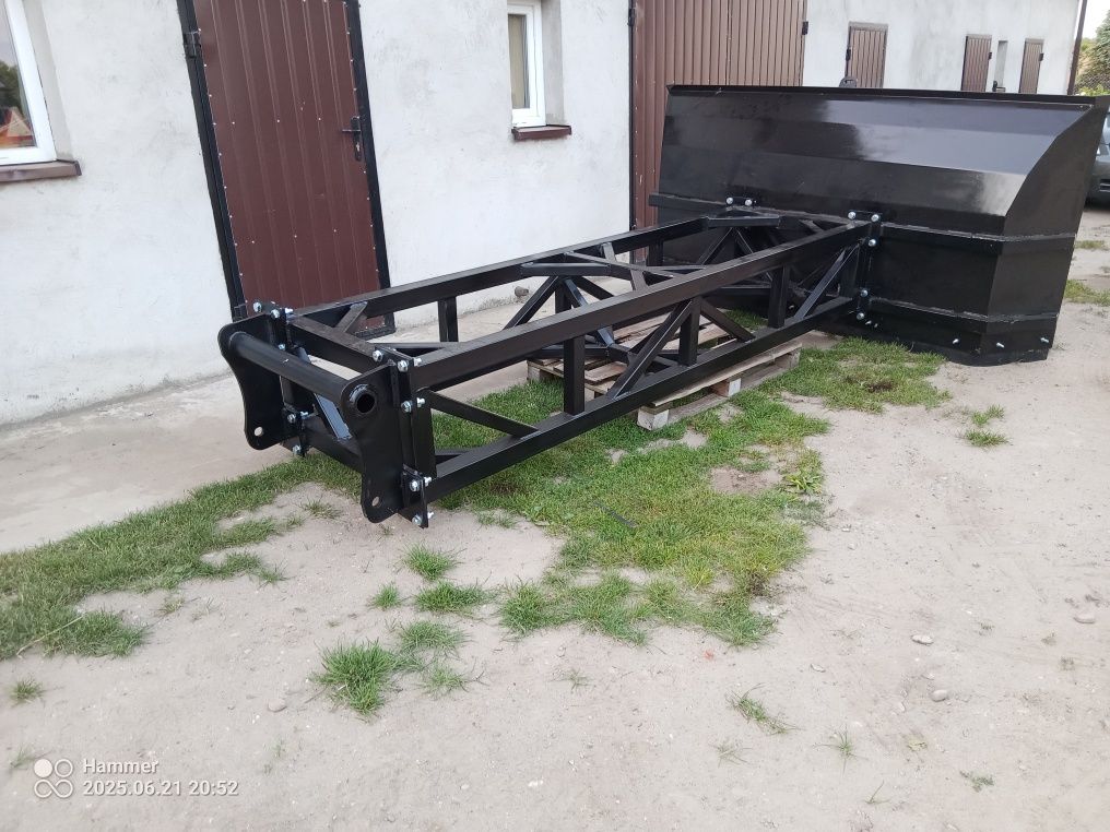 Podgarniacz spych przedłużka do pryzm, do podgarniania zboża Manitou