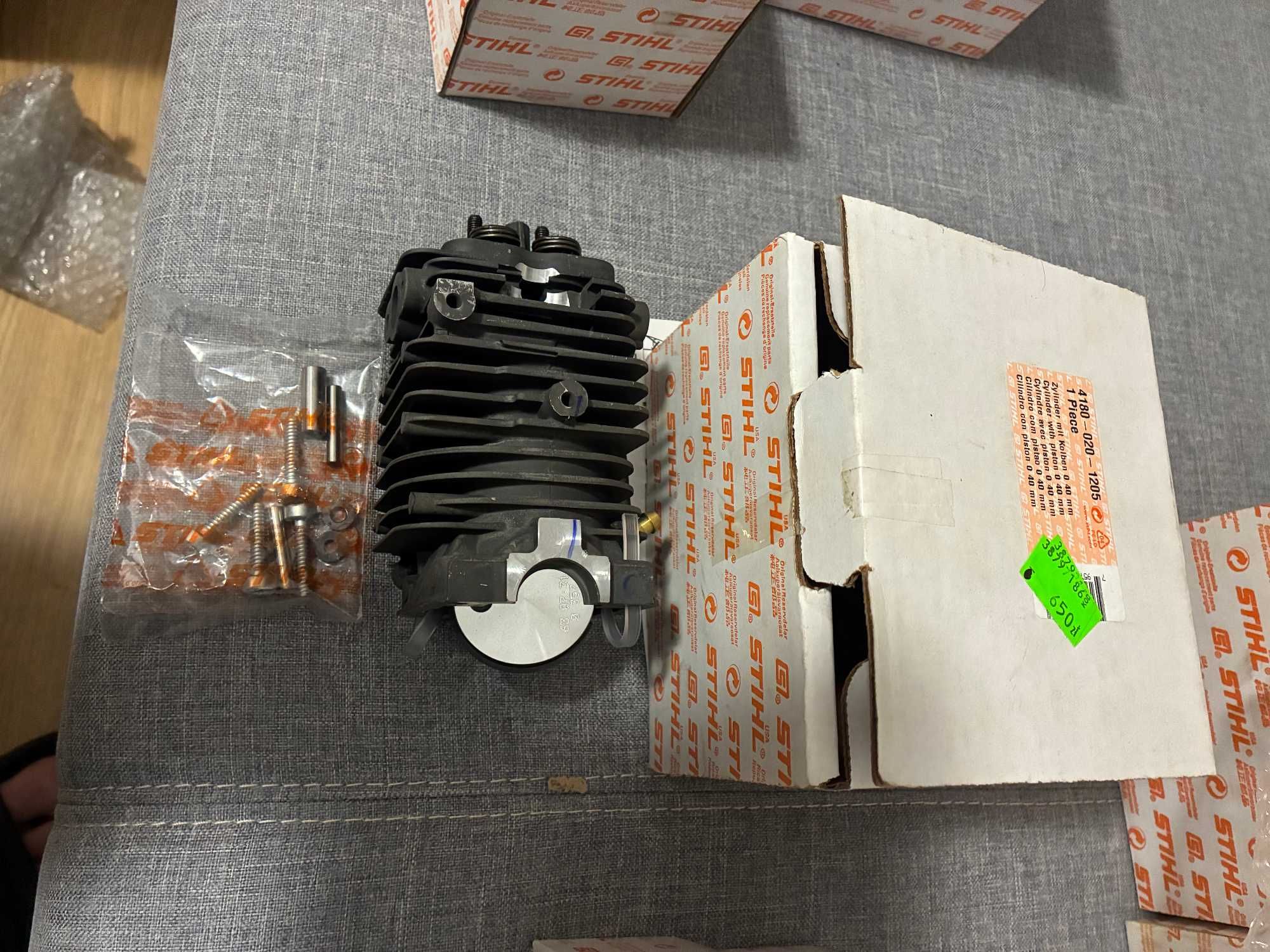 Cylinder z tłokiem Ø 40 mm STIHL FS 100, HT 101, KM 100, FC 100, FC110