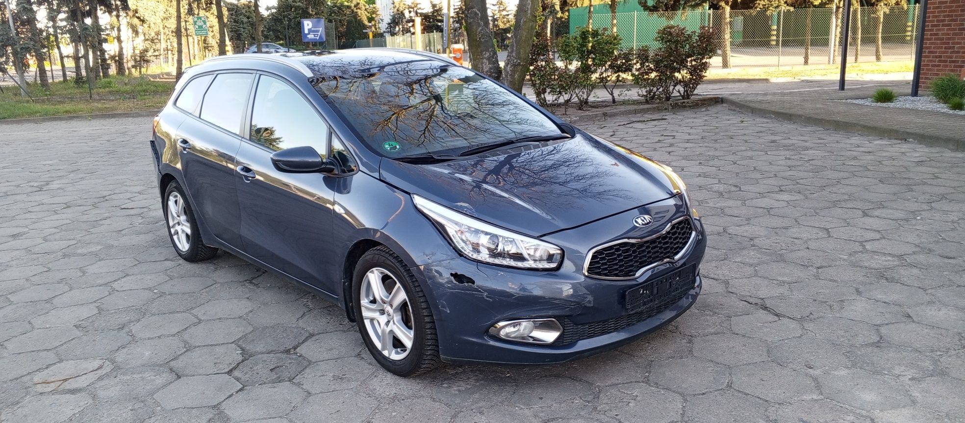 Kia Ceed 1.4 Diesel_Z Niemiec_Uszkodzona_Sprawna technicznie_