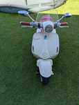 Scooter elétrica para criança