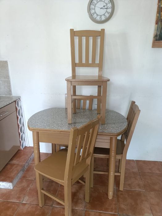 Mesa cozinha + 4 cadeiras