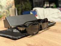 Oculos Prada com caixa e acessorios