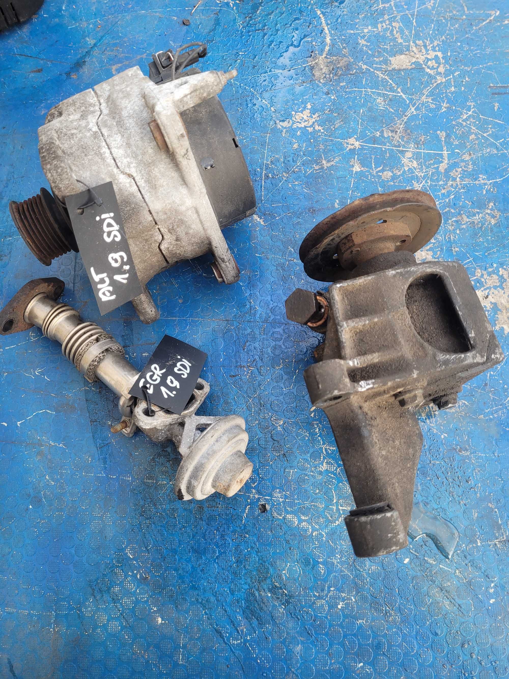 pompa wspomagania alternator obudowa golf III sdi