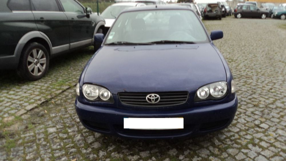Toyota Corolla E11 1.9D Van 2000 - Para Peças