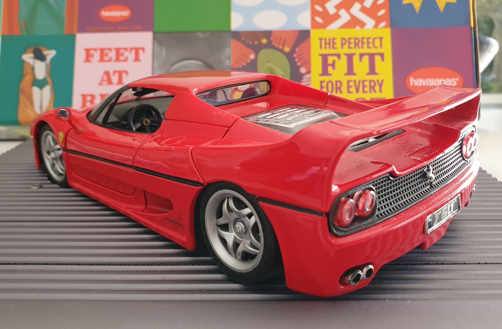Miniaturas Ferrari F50 escala 1/18