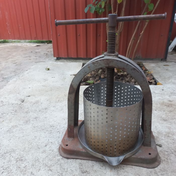 Пресс прес для сока винограду соковижималка гвинтовий соковитискач вин