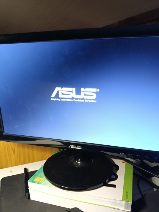 Monitor Asus VS197 VGA 18.5p