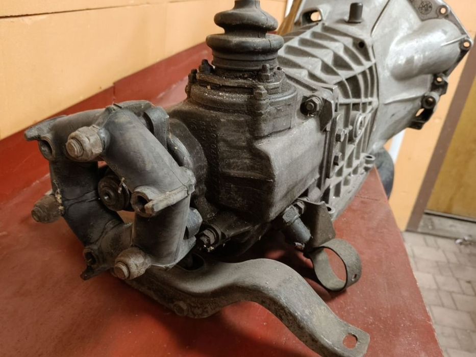 КПП коробка передач ВАЗ 2106 2107 5 ти ступка