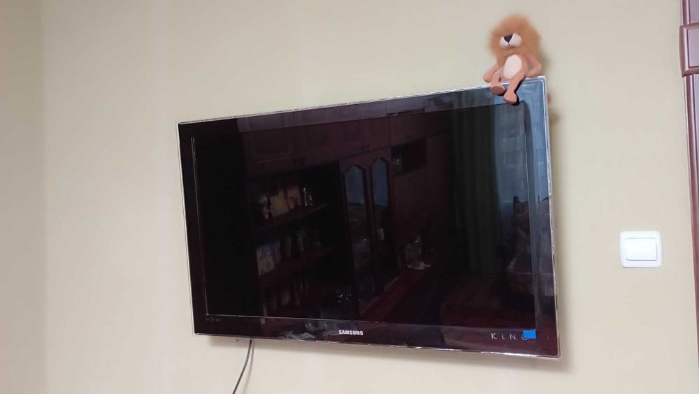 Телевизор модель Samsung LE40A686M1FXUA 40 дюймов